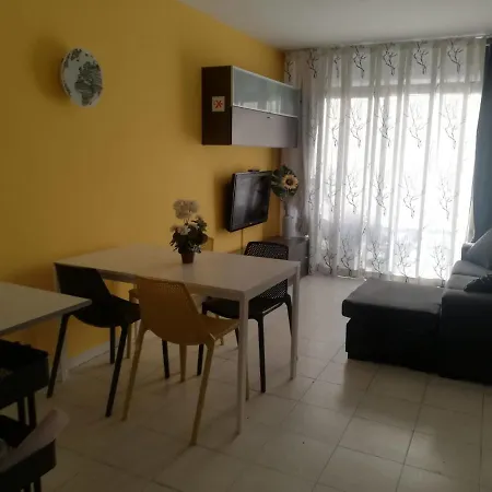 Appartement Flats & *